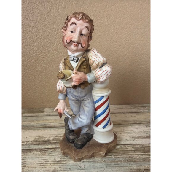 1988 Lefton Colonial Village Barbershop 06501 Lighted Bldg w/Cord + 2 Figurines - Picture 9 of 15